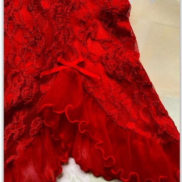 Cinema Etoile Seductive Wear Baby Doll Sheer Sexy Red Nylon Nightgown Sz M - Picture 8 of 12